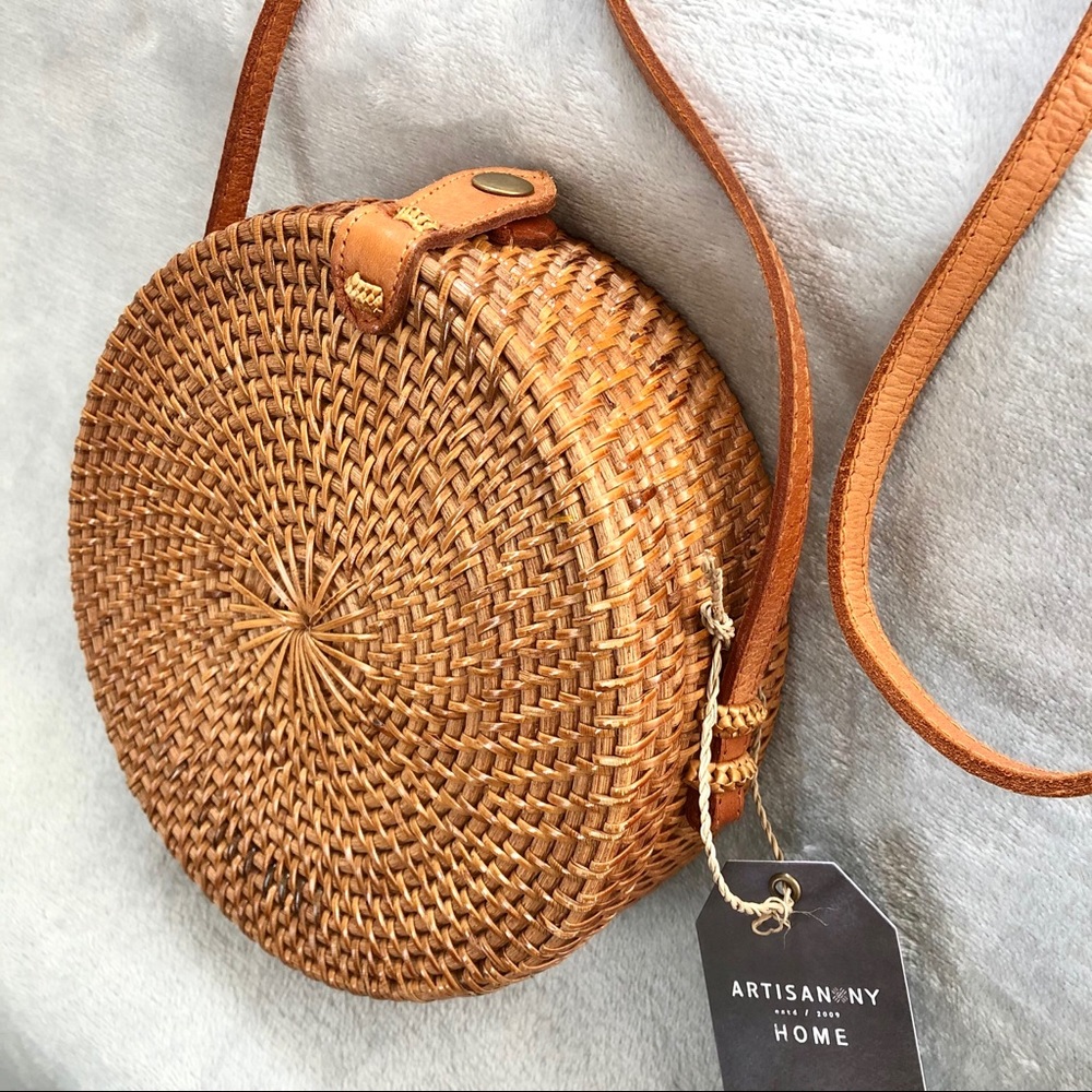 Round Rattan Shoulder Bag